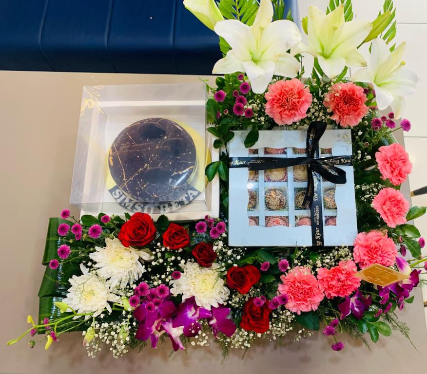 Luxurious, curated, freshly baked, premium - The Baking Kaur – Mini Indulgence Hamper, 100% Eggless, 2–4 hour express deli…