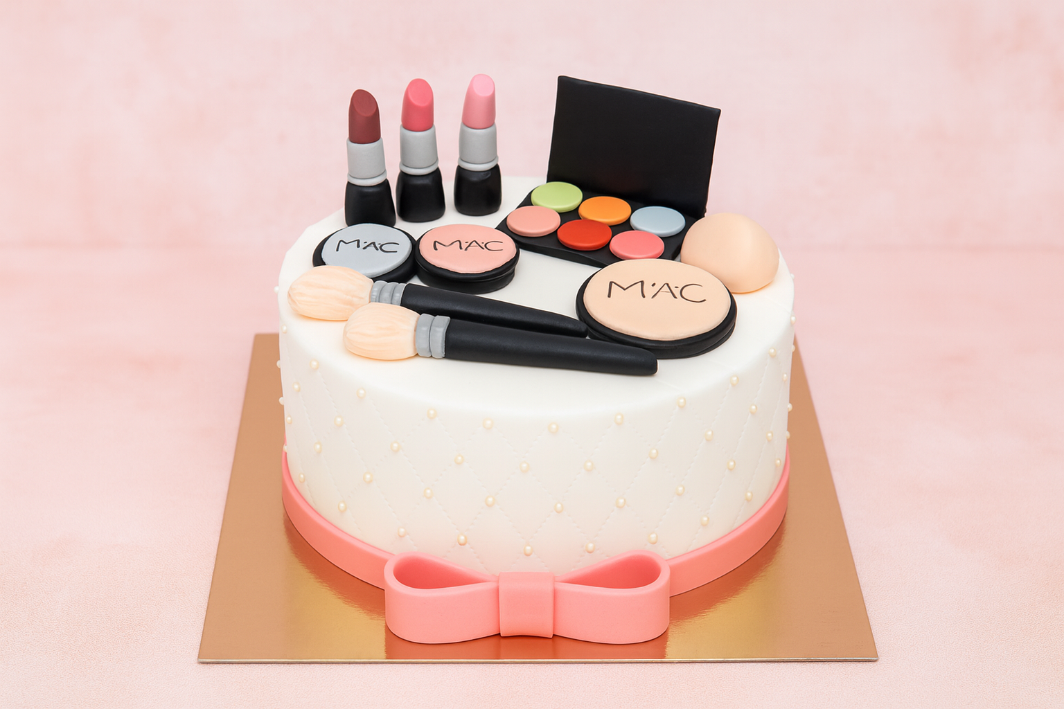 Fashionista Shopping Cake Designer Cake Online in Meerut by The Baking Kaur – Premium Birthday, Wedding & Anniversary Cakes