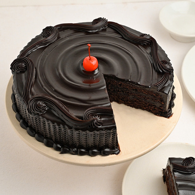 Artistic Chocolate Pleasure Cake