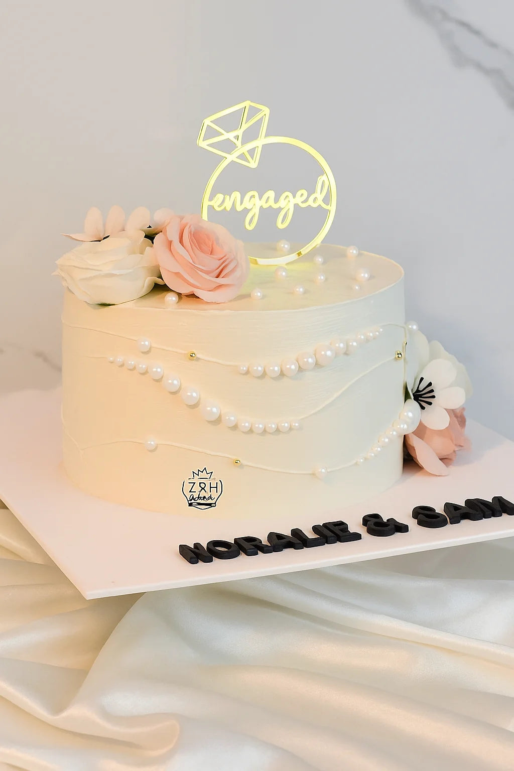 Anniversary Love Edition Cake in Meerut-The Baking Kaur