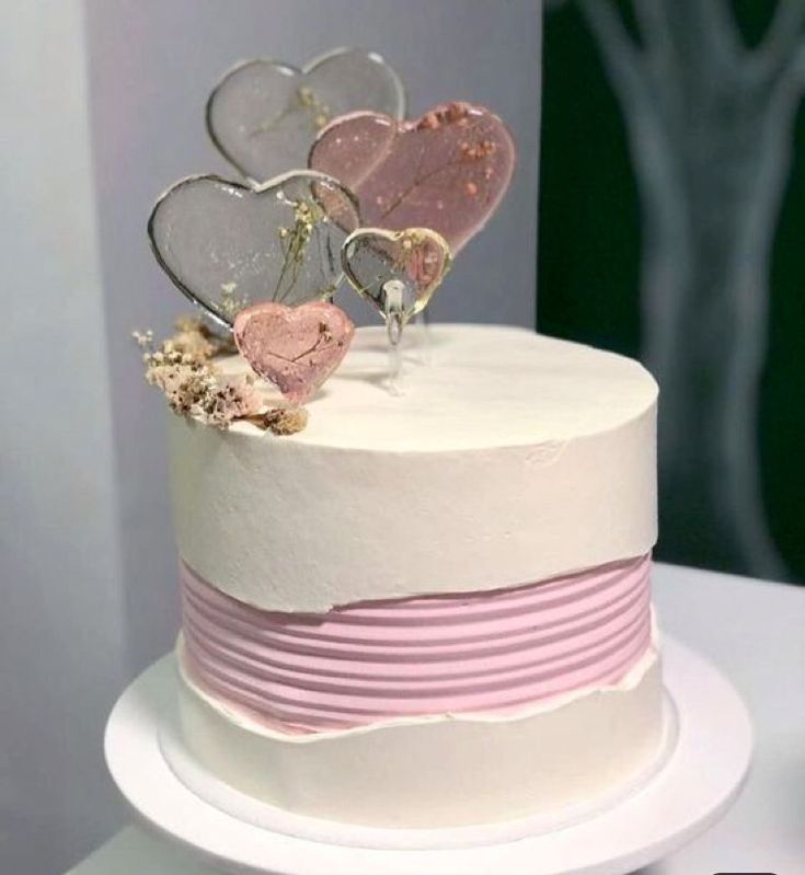 Pink White Heart Desiger Cake