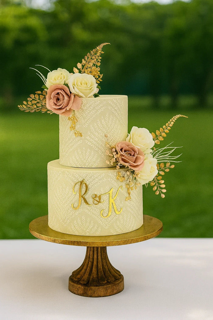 Glamorous Minimal Wedding Cake